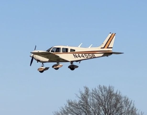 Piper Dakota / Pathfinder (N44558) - 1974 Piper Dakota / Pathfinder PA-28-235