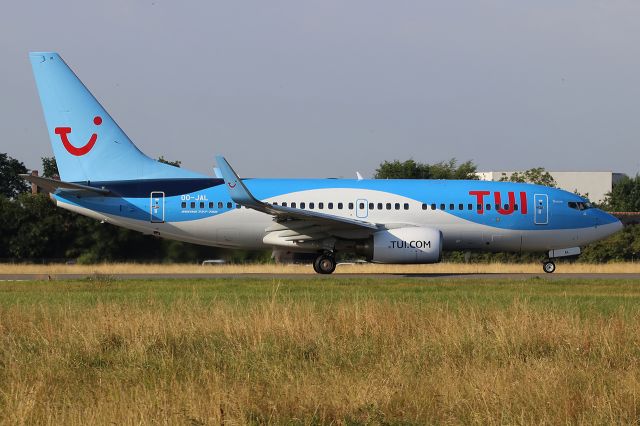 Boeing 737-700 (OO-JAL)