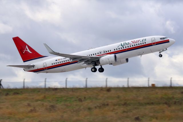 Boeing 737-800 (EC-NAB) - EC-NAB Departing Leeds Bradford Airport 9.9.18