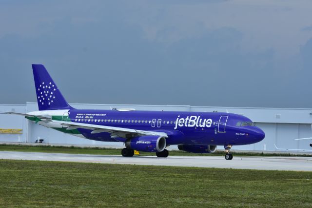 Airbus A320 (N531JL)