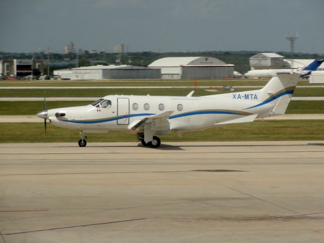 Pilatus PC-12 (XA-MTA)