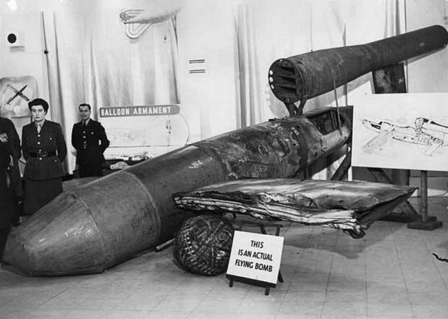 — — - World War 2 Flying bomb