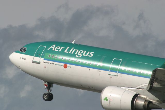 Airbus A330-300 (EI-CRK) - Departing for Washington from Dublin