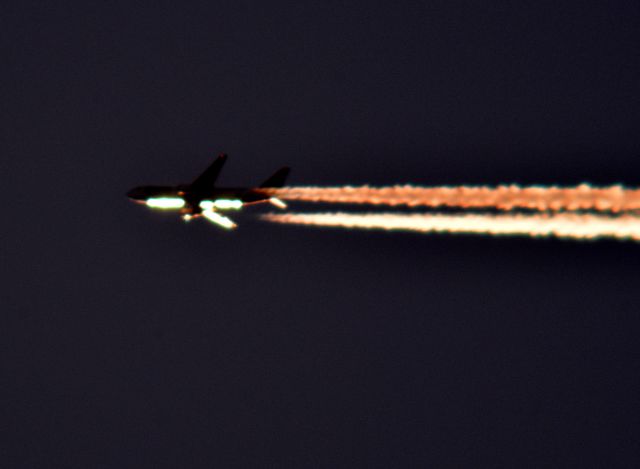 BOEING 767-300 (N373CM) - N373CM Tel Aviv to Covington, KY 25 miles west of Cleveland 40,000 ft.05.24.16