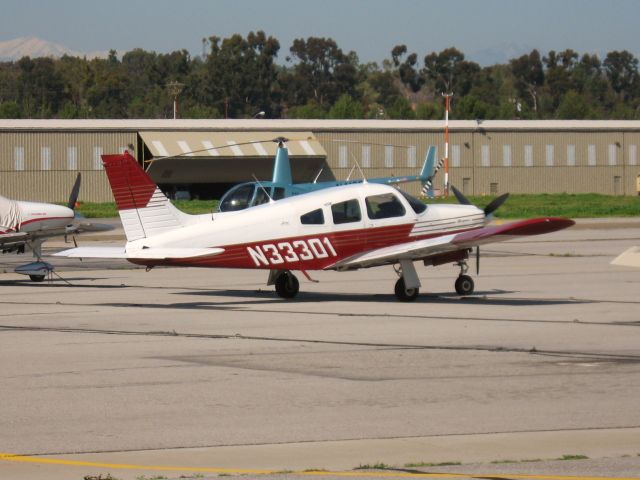 Piper Cherokee (N33301) - PARKED AT FULLERTON