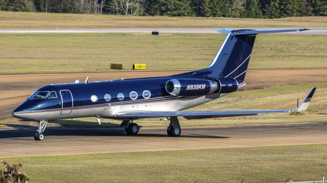 Gulfstream Aerospace Gulfstream 3 (N939KM) - My first time catching a Gulfstream with a hush-kit! Beautiful 1986 built G-1159A