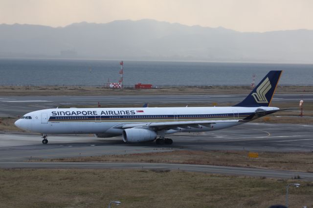 Airbus A330-300 (9V-STD)