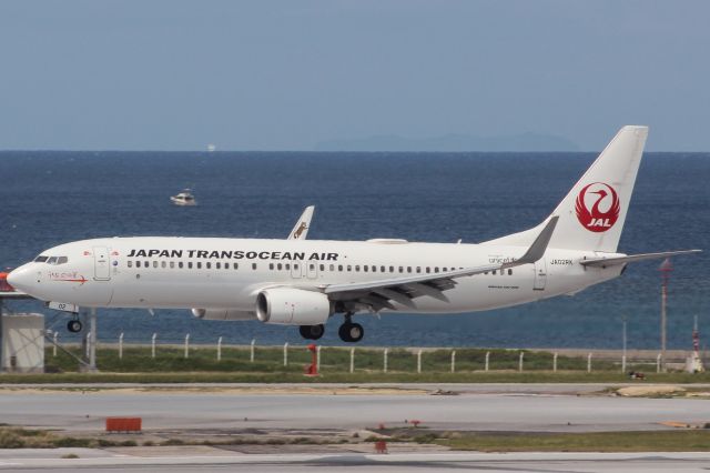 Boeing 737-800 (JA02RK)