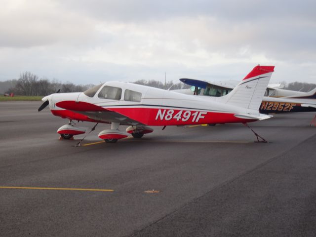 Piper Cherokee (N8491F)