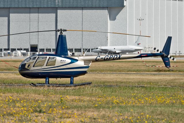 Robinson R-44 (C-GPDX)
