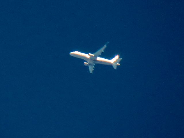 EMBRAER 175 (long wing) (N117SY)