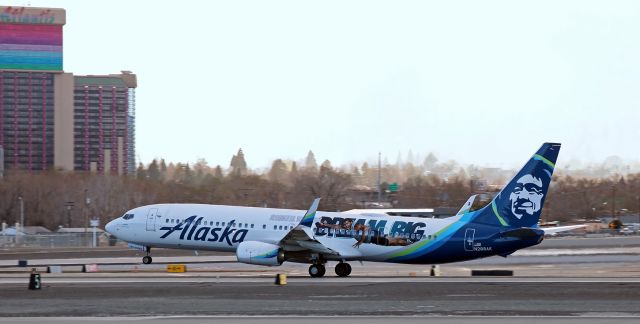 Boeing 737-900 (N288AK) - Captured as it was rotating six thousand feet down runway 16R during its departure from Reno Tahoe International; Alaska's N288AK, the Russell Wilson special livery with his tag line "DREAM BIG" on this side and "FLY HIGH" on the other side, is beginning the return flight of a SEA-RNO-SEA round trip run.