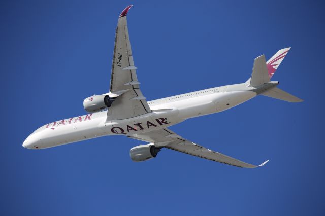 Airbus A350-1000 (A7-ANH)