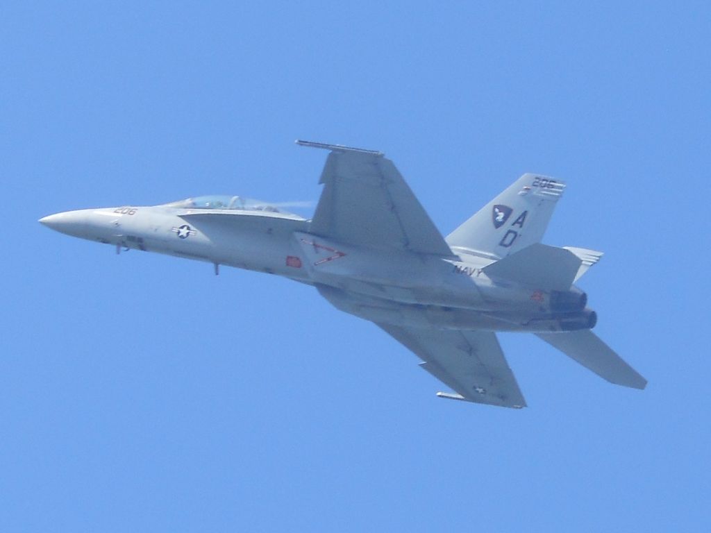 McDonnell Douglas FA-18 Hornet (16-6467)