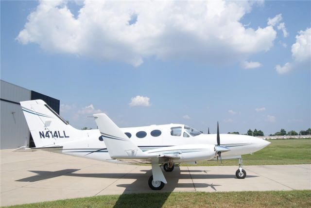 Cessna Chancellor (N414LL)