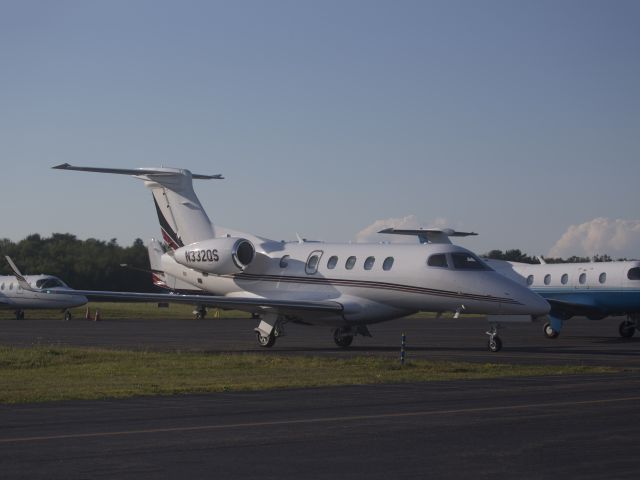 Embraer Phenom 300 (N332QS) - A modern aircaft