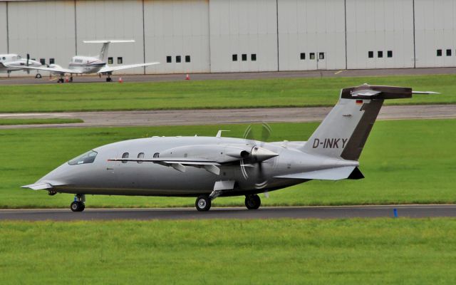 Piaggio P.180 Avanti (D-INKY) - piaggio p-180 avanti d-inky dep shannon 9/8/15.