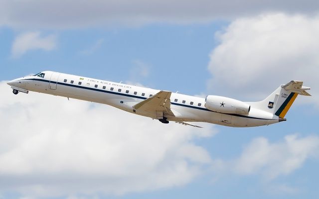 Embraer ERJ-145 (FAB2526)