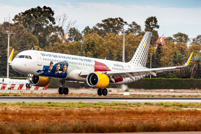 Airbus A321 (EC-NYD)