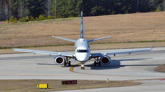 Embraer ERJ-190 (N190JB) - JetBlue Embraer ERJ-190 (N190JB) arrives at KRDU Rwy 23R on 2/11/2017 at 3:17 pm.