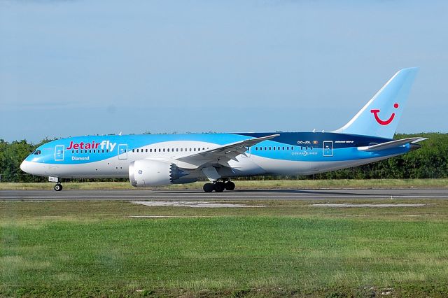 Boeing 787-8 (OO-JDL) - 13/12/2014