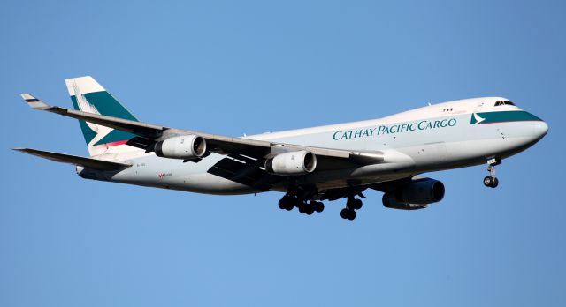 B-HUL — - On Approach To RW 25