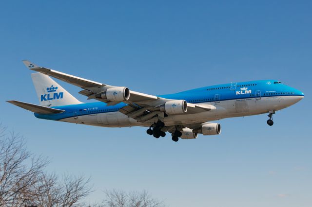 Boeing 747-400 (PH-BFB) - a rel=nofollow href=http://www.airliners.net/photo/KLM---Royal/Boeing-747-406/2548823/L/&sid=fbd12cd5f11708f906ead5a130e206f4http://www.airliners.net/photo/KLM---Royal/Boeing-747-406/2548823/L/&sid=fbd12cd5f11708f906ead5a130e206f4/a