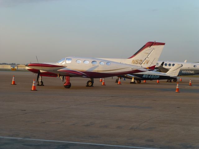 Cessna 421 (N52JV)