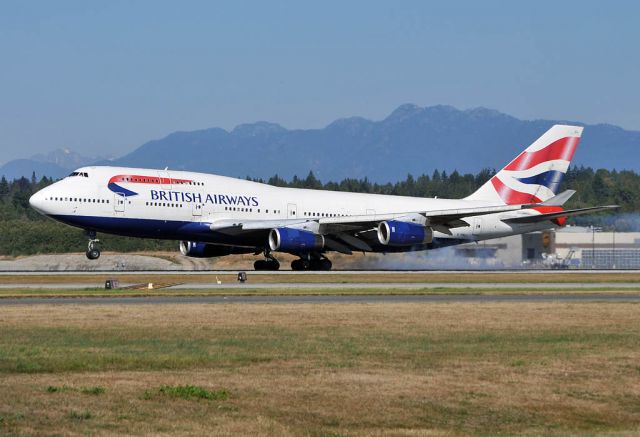 Boeing 747-400 (G-BNLL)