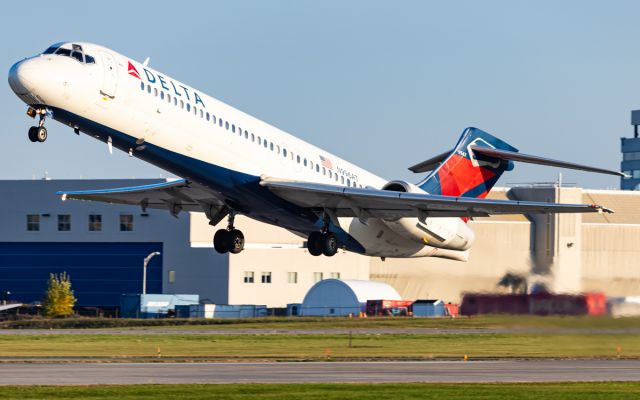 Boeing 717-200 (N996AT)