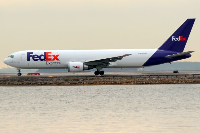 BOEING 767-300 (N106FE) - FDX 822 to Memphis holding for 22R