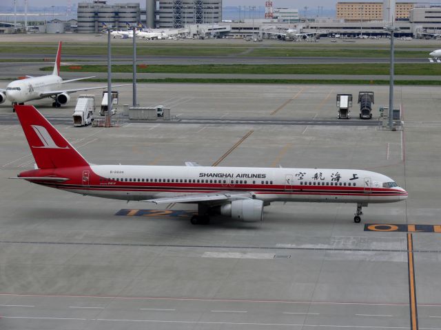 Boeing 757-200 (B-2834)