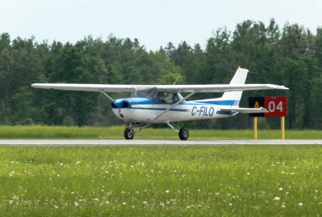 Cessna Commuter (C-FILQ)