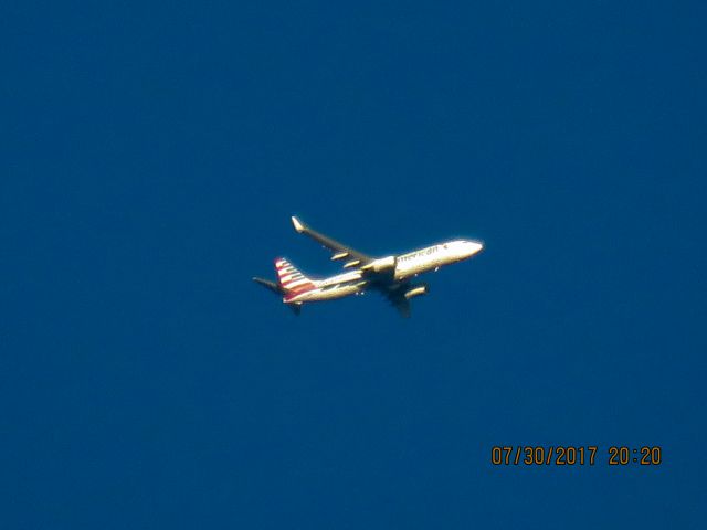 Boeing 737-800 (N942AN)