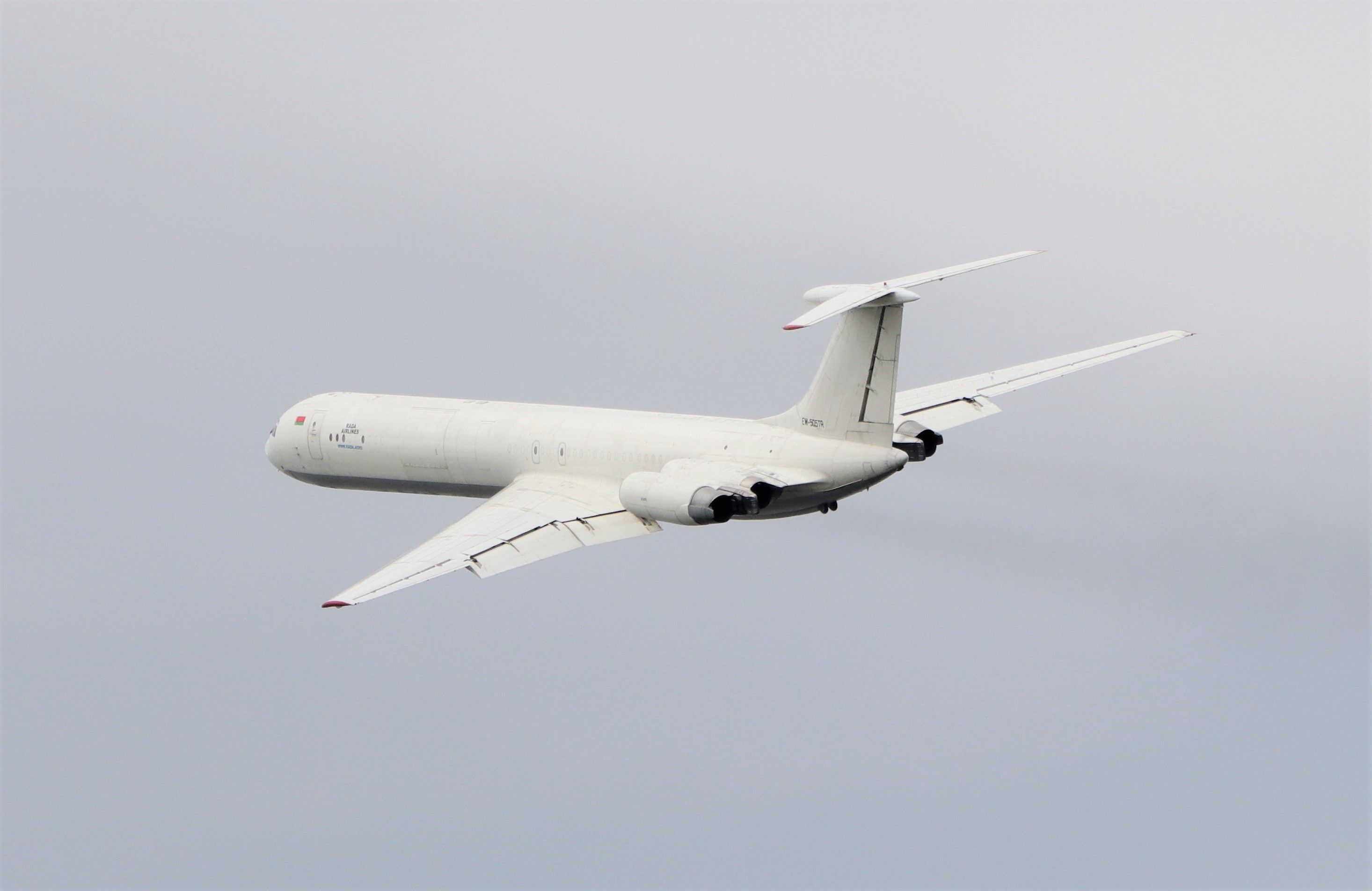 Ilyushin Il-62 (EW-505TR) - rada airlines il-62mgr ew-505tr dep shannon 18/5/21.