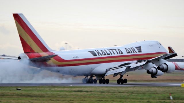 Boeing 747-400 (N705CK) - kalitta air b747-4b5f n705ck landing at shannon from istanbul 29/12/19.