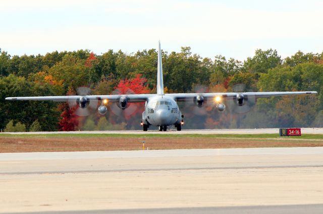 Lockheed C-130 Hercules (16-5313) - Convoy 3484 turning onto Bravo