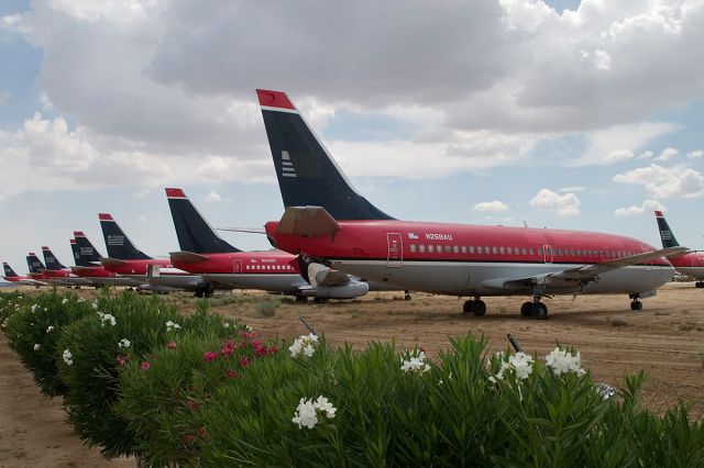 N268AU — - A Metro Jet Boeing 737 awaiting its fate @ Mojave (CA) airport.