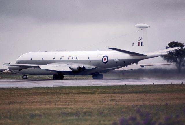 XV254 — - UK - AIR FORCE - HAWKER SIDDELEY NIMROD MR2 (801) - REG XV254 (CN 8029) - EDINBURGH RAAF BASE ADELAIDE SA. AUSTRALIA - YPED (27/9/1981)