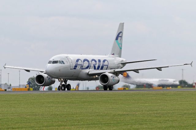 Airbus A319 (S5-AAP) - ADR463 rolling on the flight back to Ljubljana