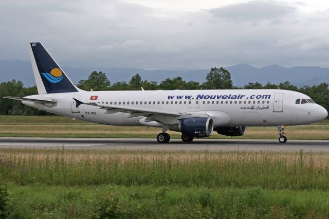 Airbus A320 (TS-INE)