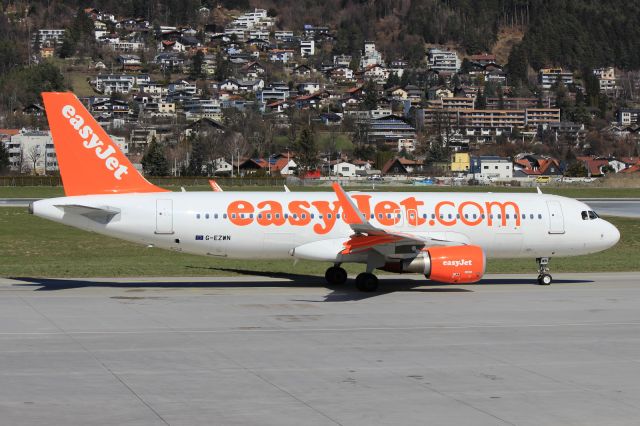 Airbus A320 (G-EZWN)