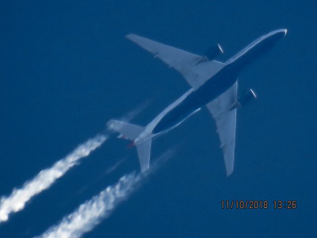 Boeing 777-200 (G-YMMG)