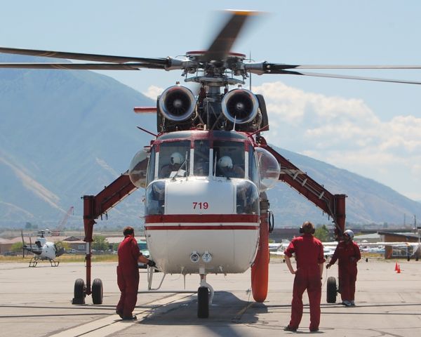 Sikorsky CH-54 Tarhe (N719HT)