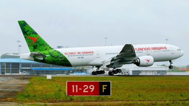 Boeing 777-200 (PZ-TCU) - Suriname