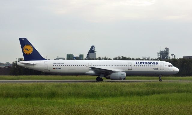 Airbus A321 (D-AIRA) - Lufthansa Airbus A321-131 D-AIRA in Rome Fiumicino