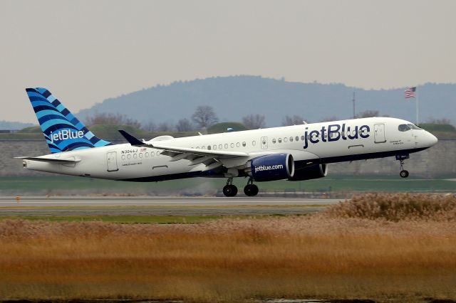 N3044J — - JBU 569 arriving from Fort Lauderdale