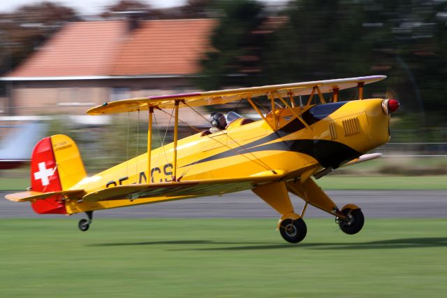 SSH T-131 Jungmann (OE-ACS) - Find more information on European aircraft at:    http://www.airframes.org/