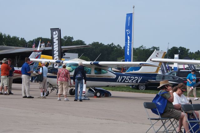 Cessna Skylane (N7522V)