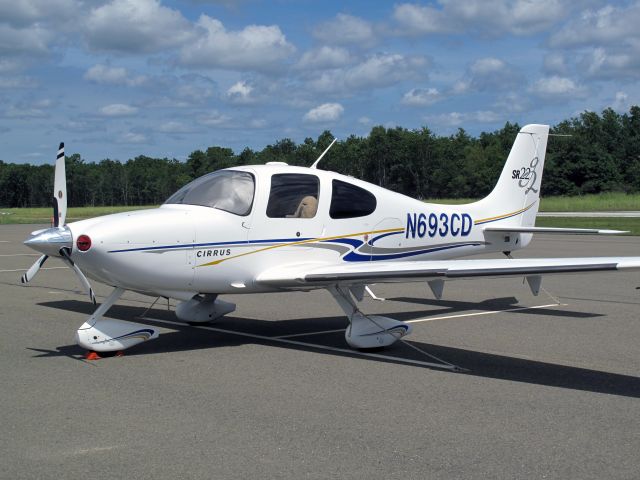 Cirrus SR-22 (N693CD)